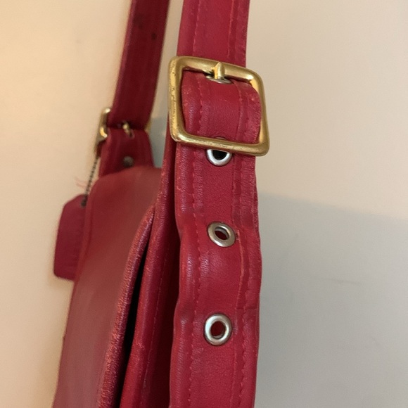Vintage Red Coach Legacy Flap 9145 Leather Crossbody Handbag united states - Picture 5 of 16